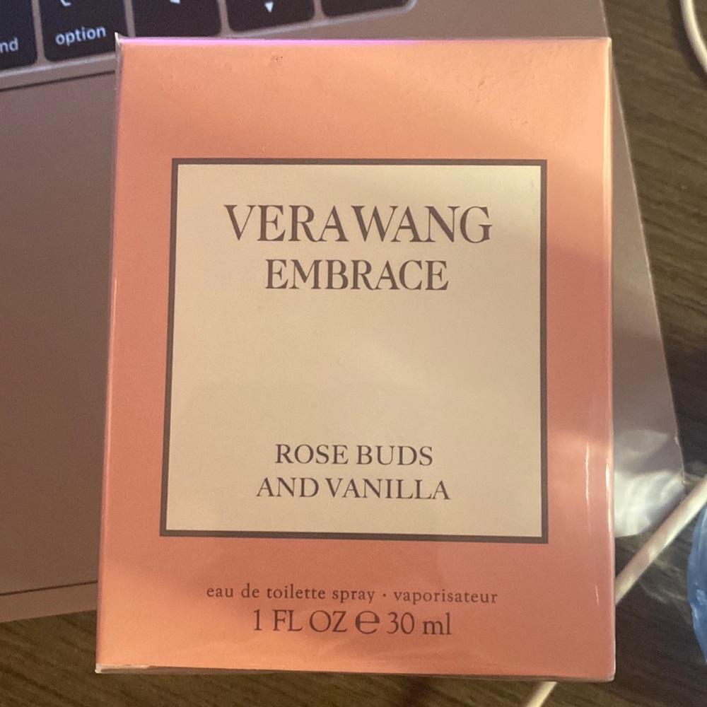 Vera Wang embrace perfume